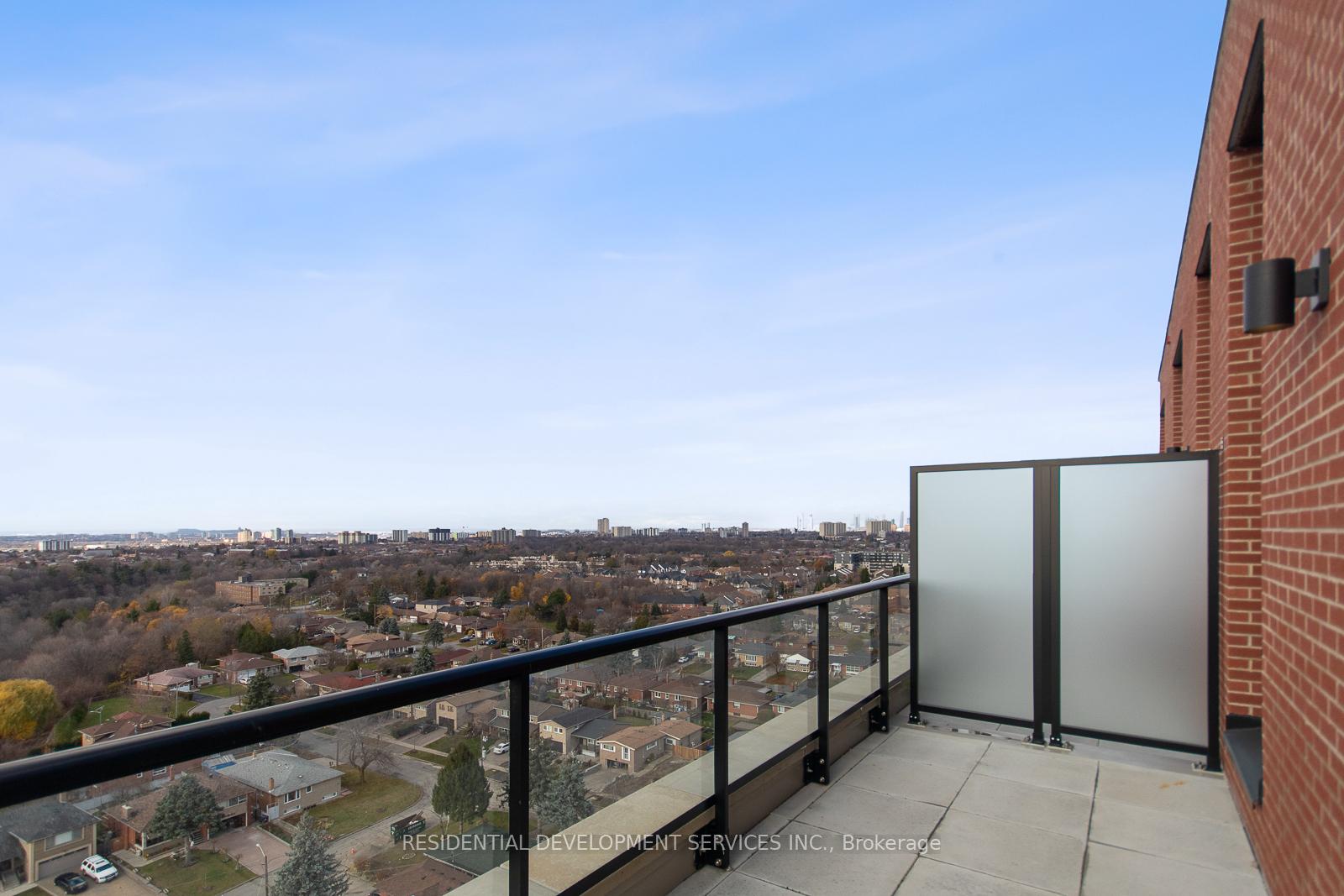 3 Bedrooms Condo at 3100 Keele,  Toronto For sale