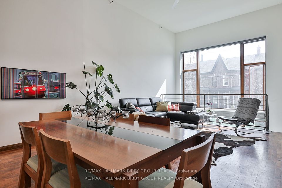 676 Richmond
