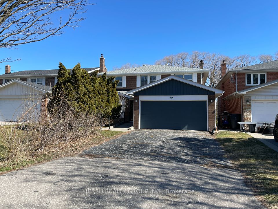 49 Elmcrest