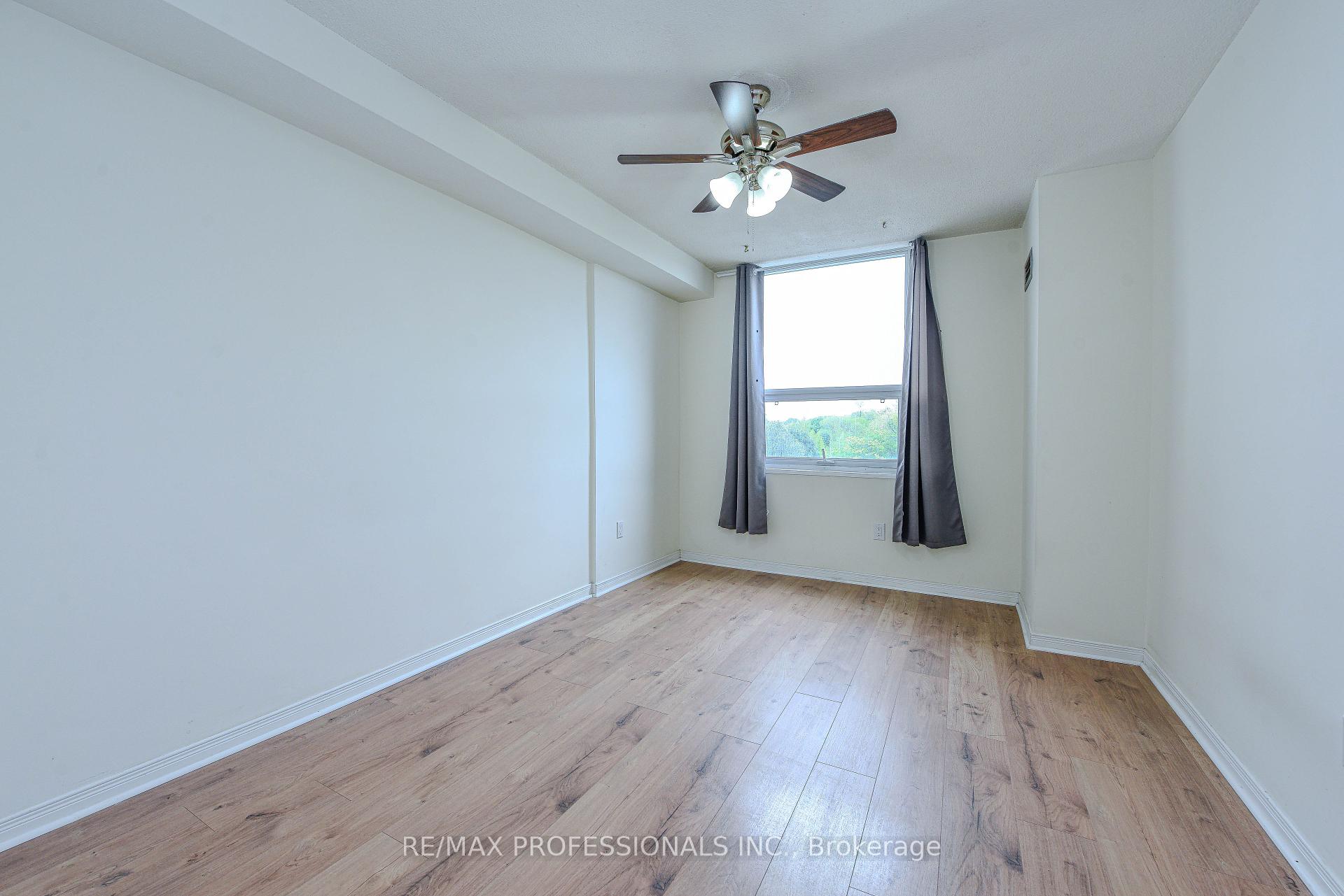 3 Bedrooms Condo at 362 The East Mall, Toronto For sale