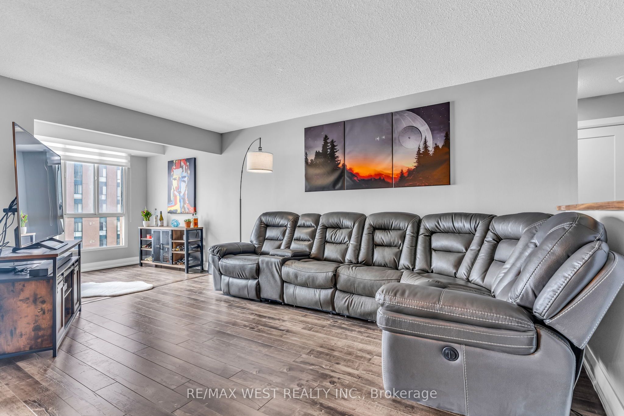 145 Hillcrest Avenue, #1615