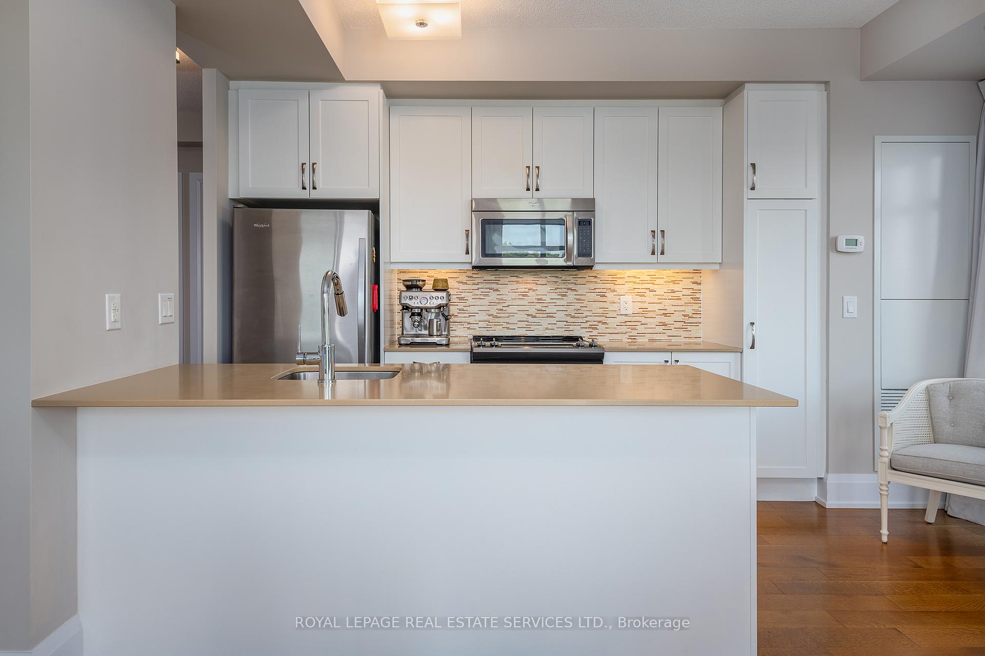 2 Bedrooms Condo at 1 Old Mill,  Toronto For sale