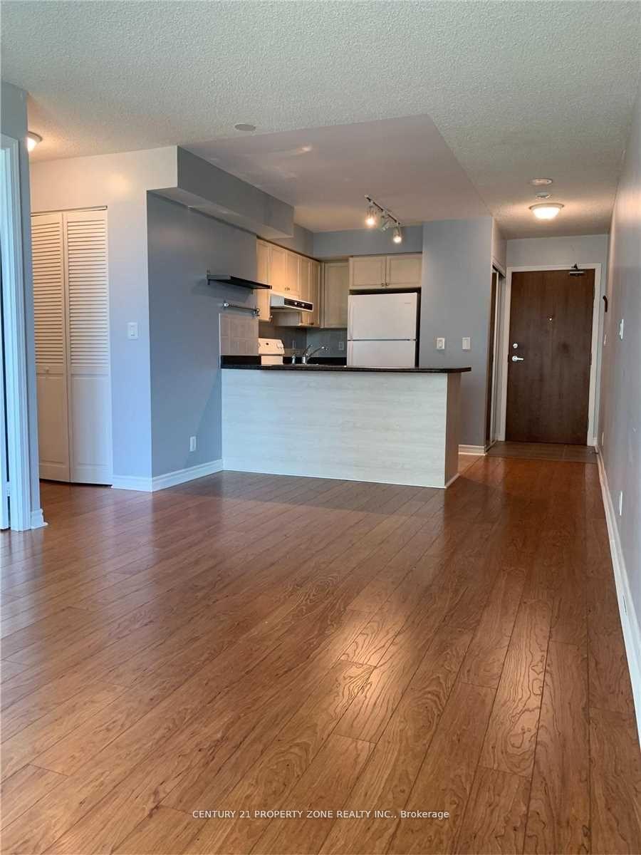 1 Bedroom Condo at 33 Elm, Mississauga For sale