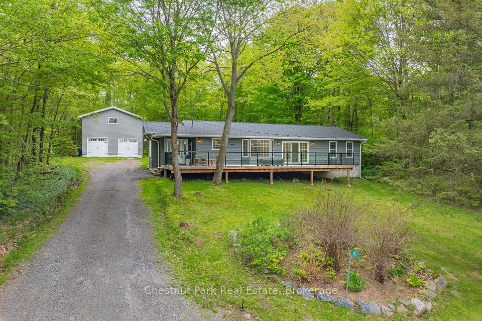 16 Clifford St Street, Seguin, ON P0C 1J0