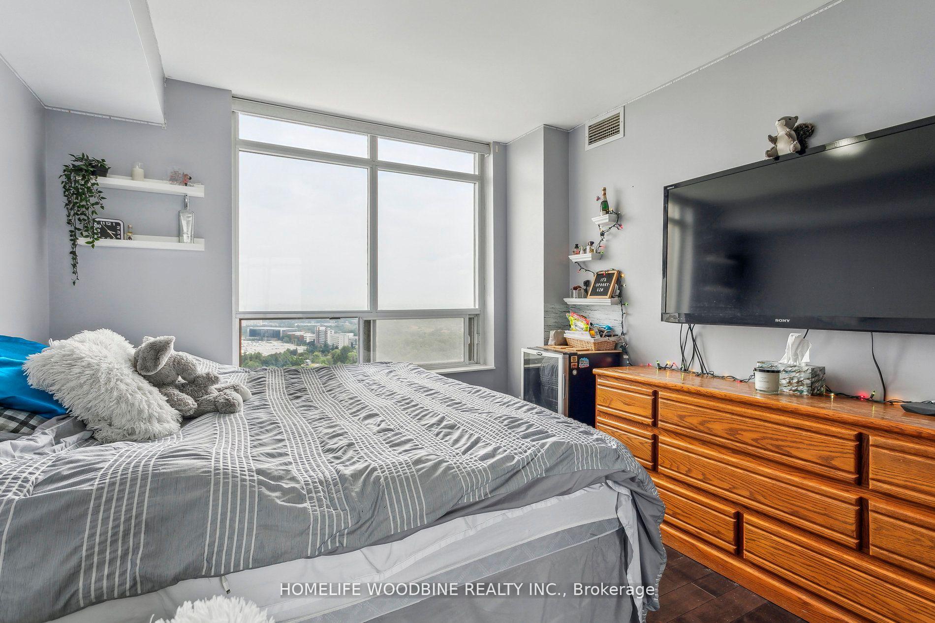 4 Bedrooms Condo at 700 Humberwood,  Toronto For sale