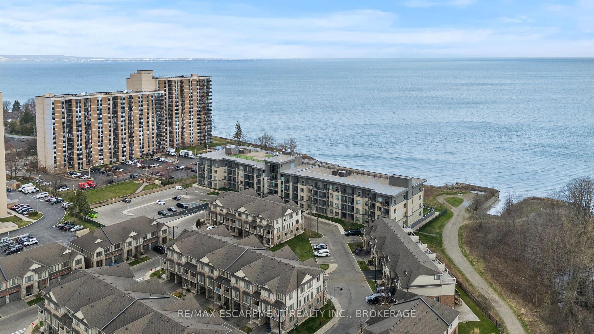 1 Bedroom Condo at 35 Southshore, Hamilton For sale