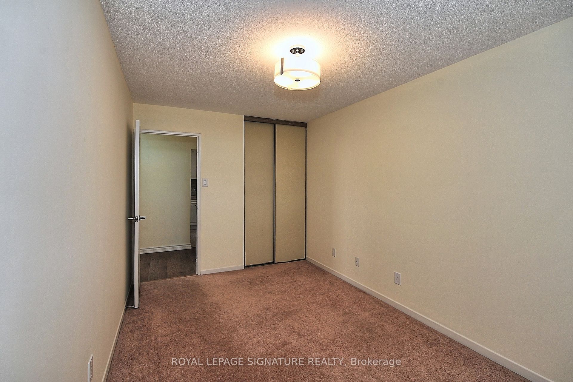 10 Tangreen Court, #702