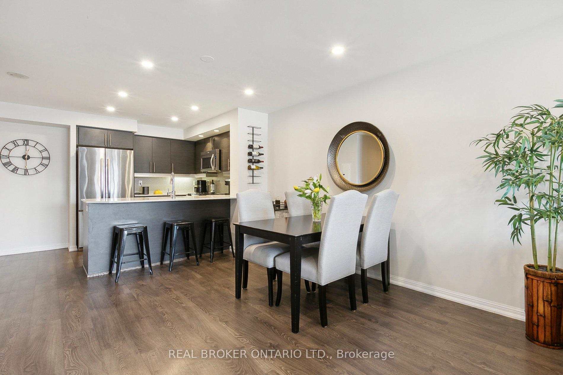 3 Bedrooms Condo at 85 East Liberty,  Toronto For sale