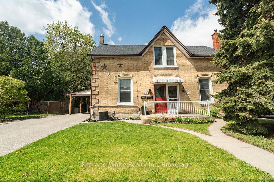 28 Hopeton