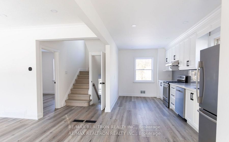 112 Lawrence