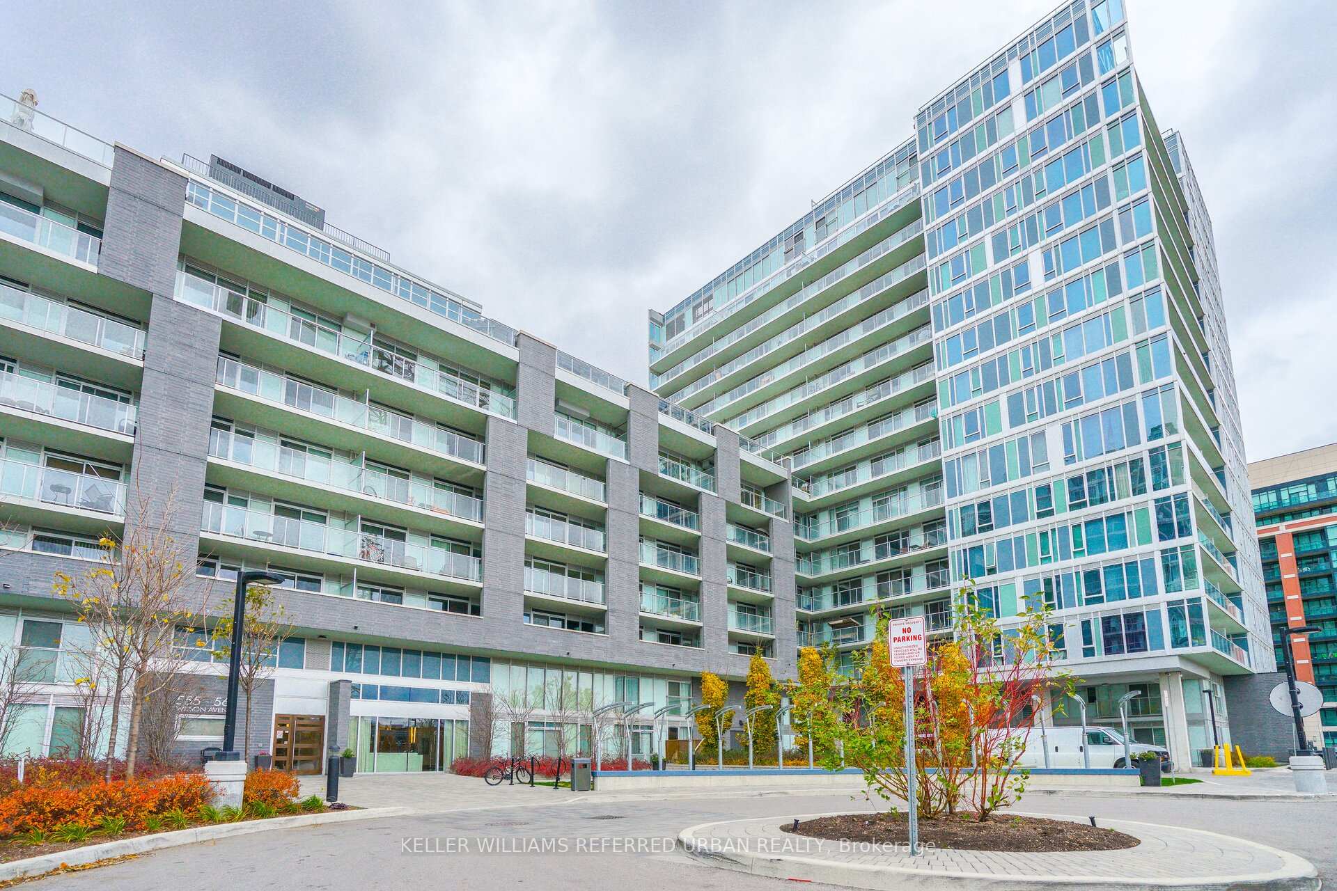 2 Bedrooms Condo at 565 Wilson, Toronto For sale