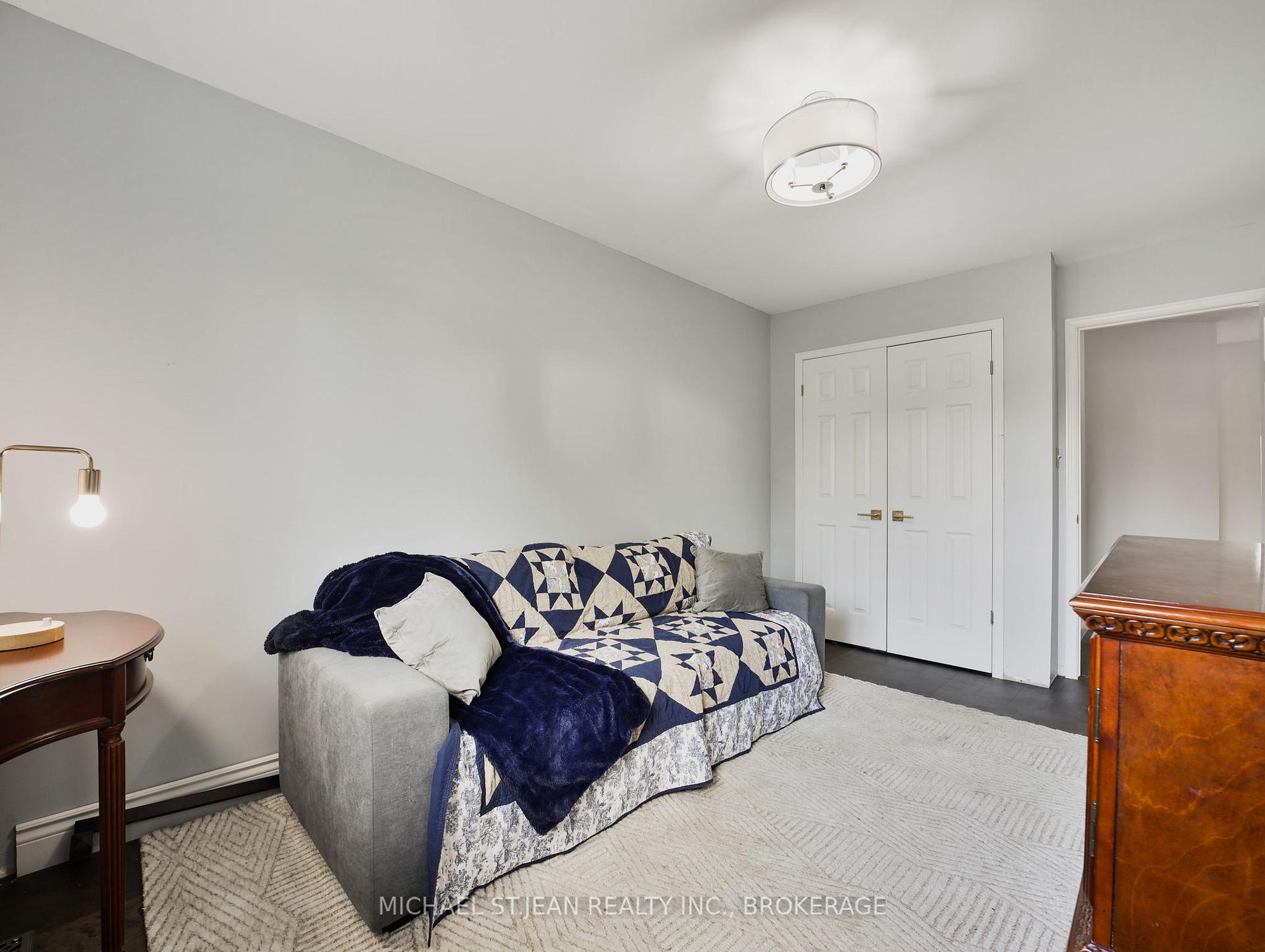 3 Bedrooms Condo at 1889 Upper Wentworth, Hamilton For sale