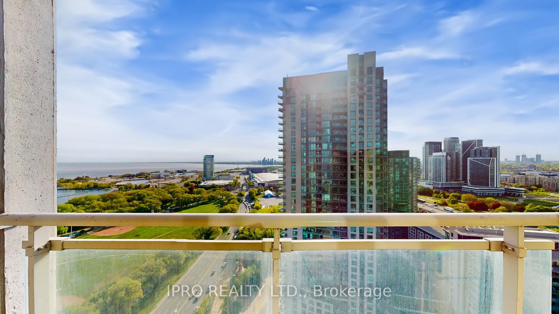 2 Bedrooms Condo at 628 Fleet, Toronto For sale