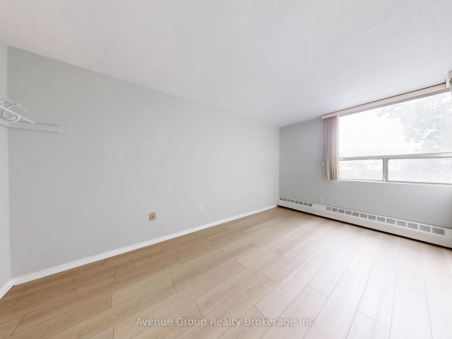 3 Bedrooms Condo at 1703 Mccowan, Toronto For sale