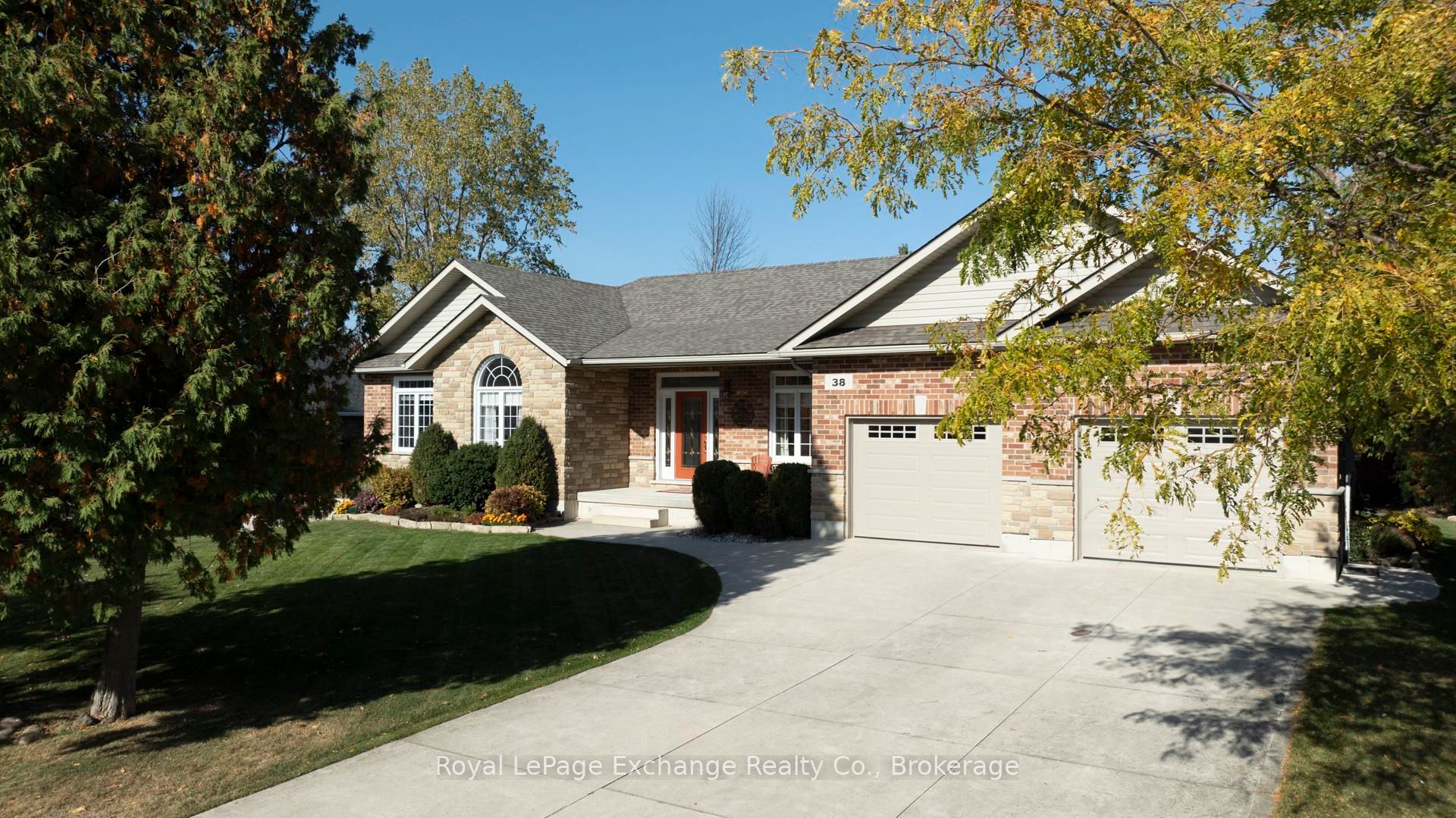 38 Snobelen Trail, Huron-Kinloss, ON N2Z 0C4