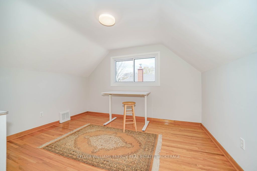 71 Pontiac Avenue