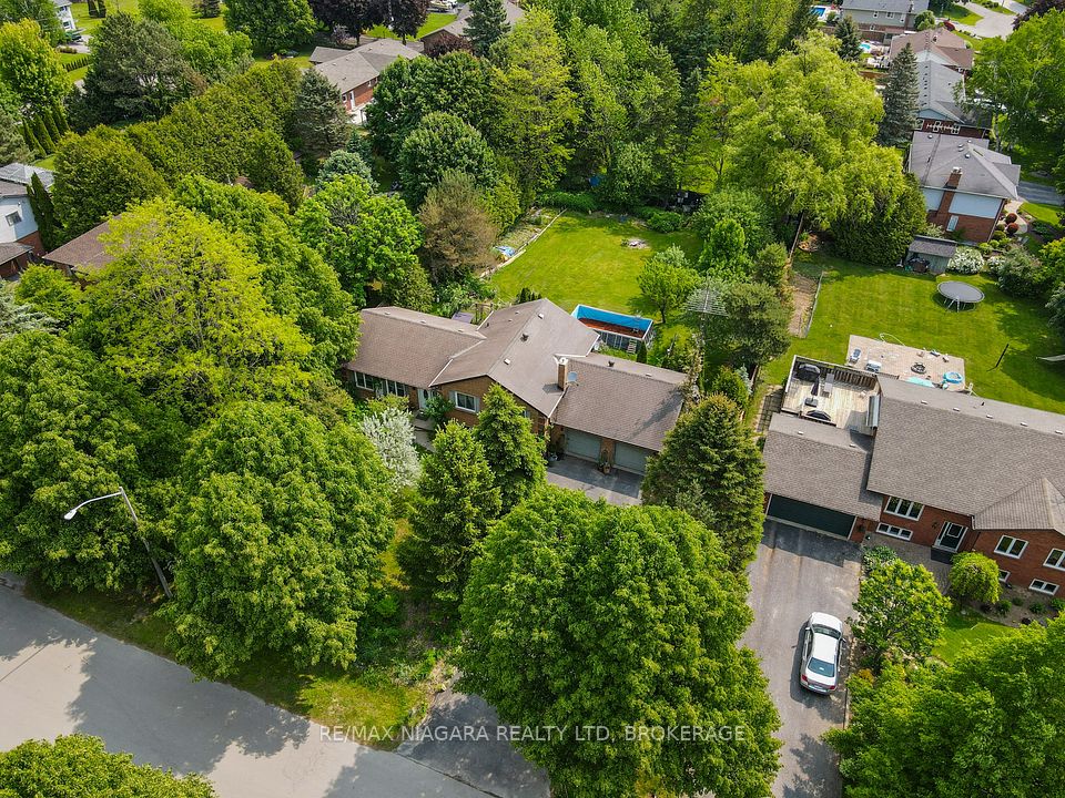 10 Beverly Glen