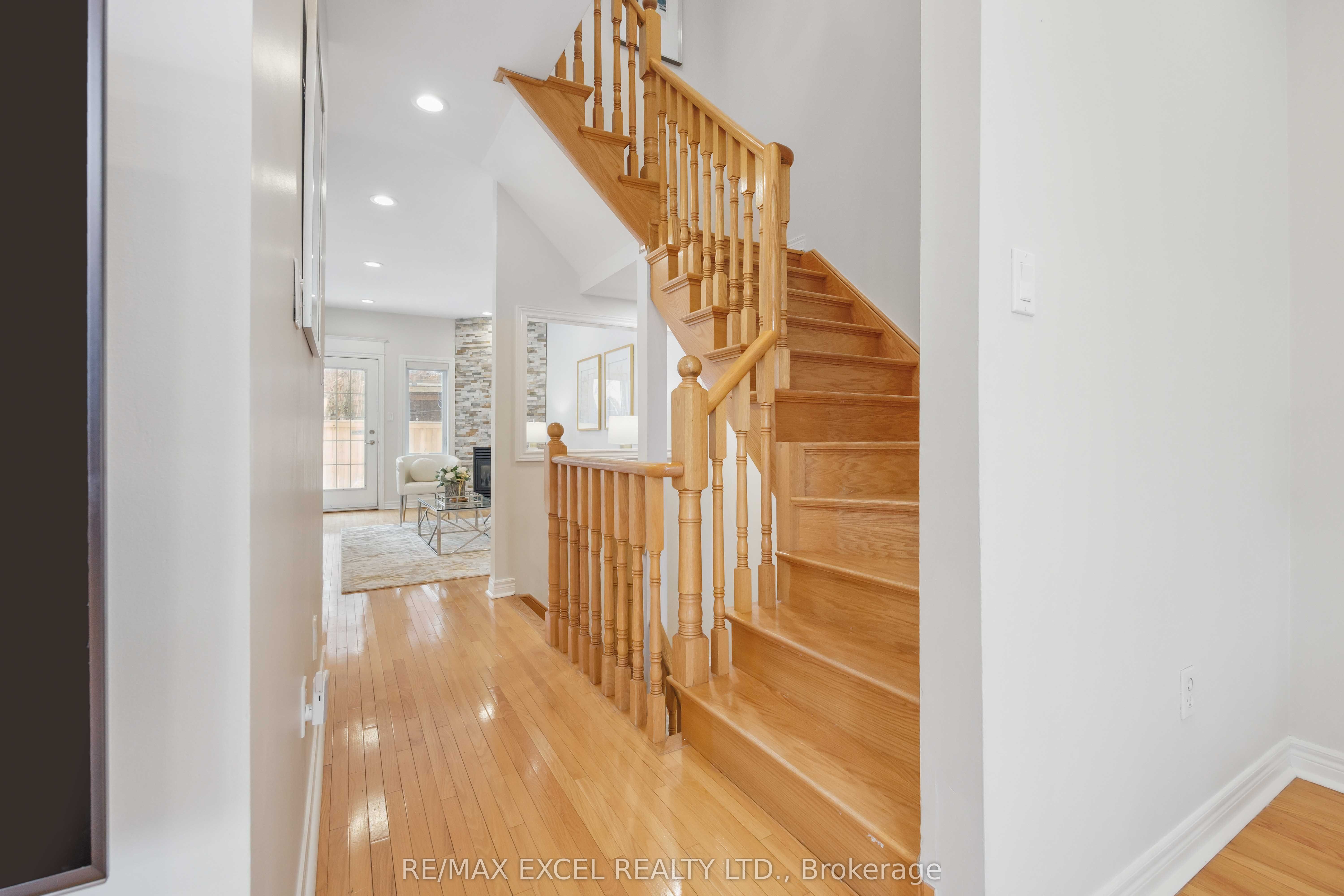 255 Shaftsbury Avenue, #66