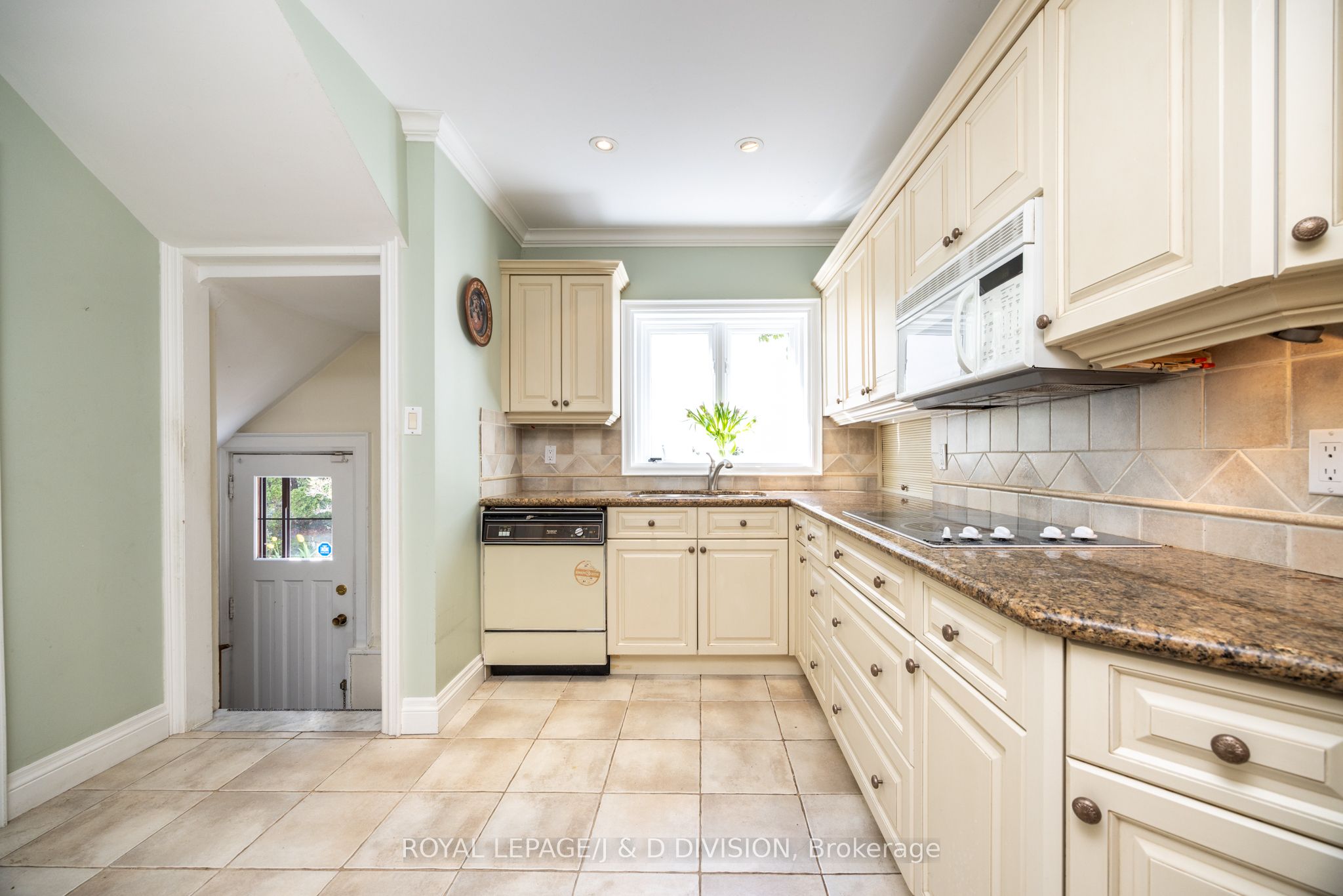 241 Forest Hill Road