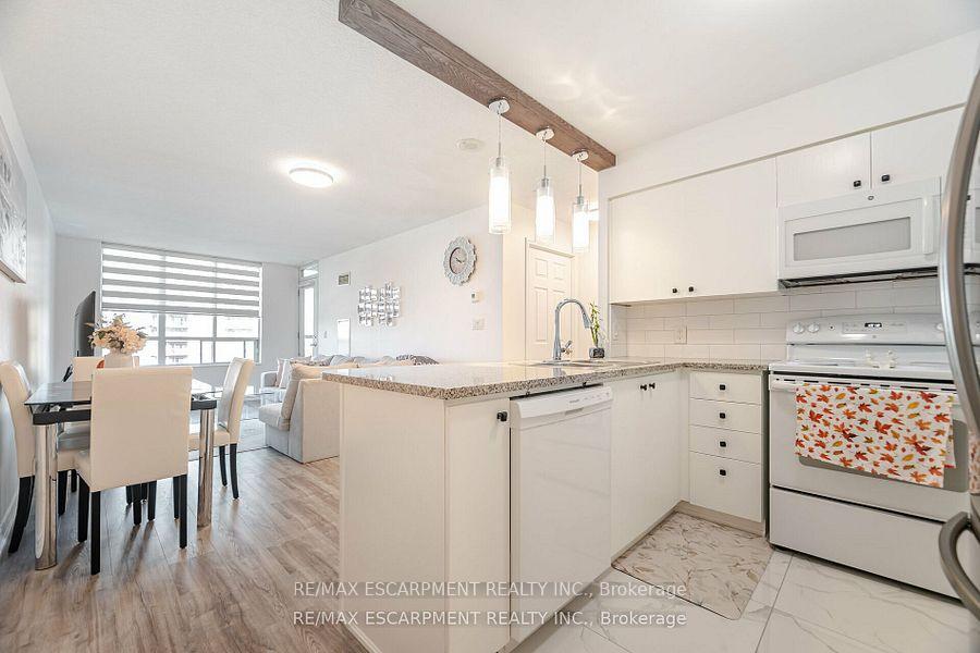 1 Bedroom Condo at 335 Rathburn, Mississauga For sale