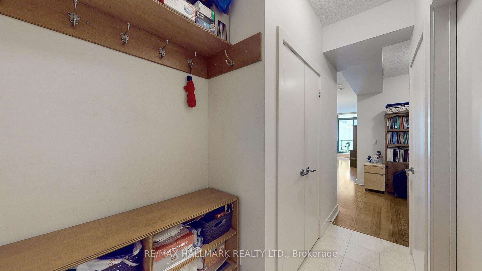 2 Bedrooms Condo at 438 King, Toronto For sale
