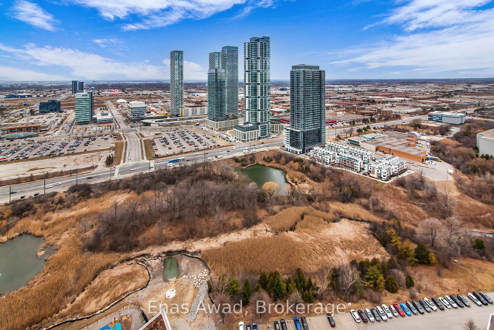 2 Bedrooms Condo at 2916 Highway 7,  Vaughan For sale
