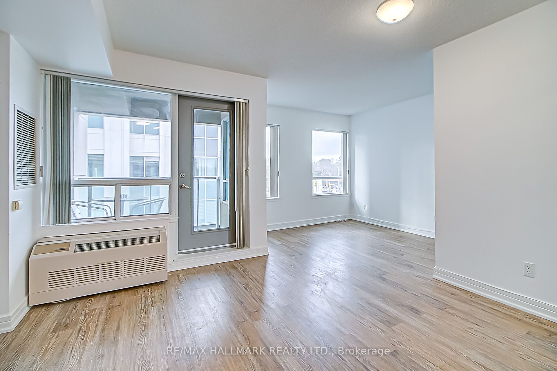 #406 - 19 Avondale Avenue, Toronto, ON M2N 0A6