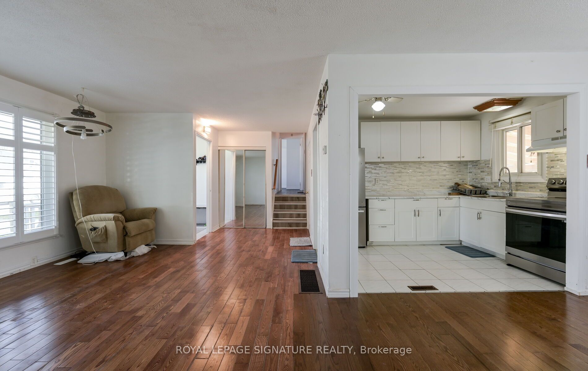 10 Heatherside Court