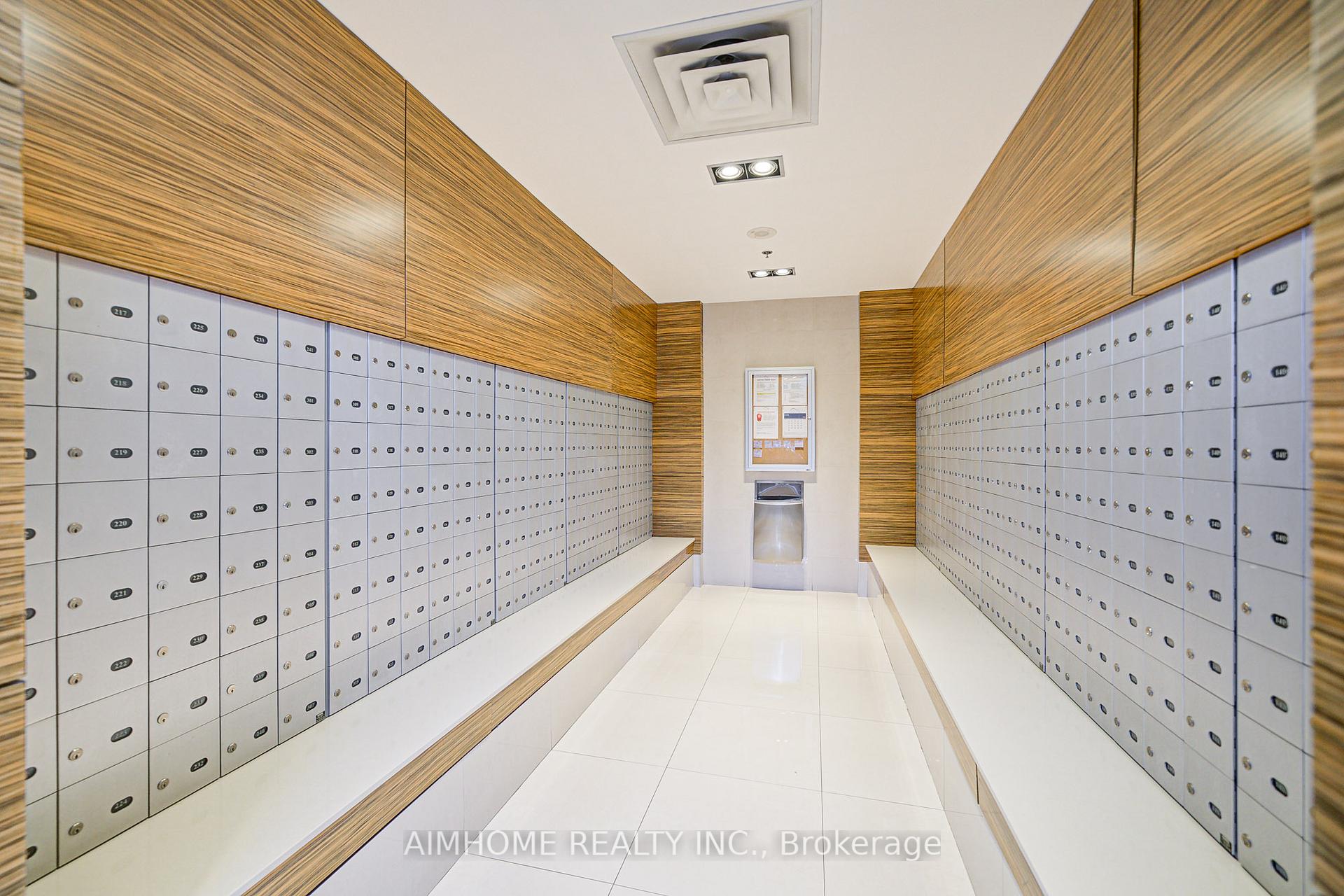 2 Bedrooms Condo at 2885 Bayview, Toronto For sale