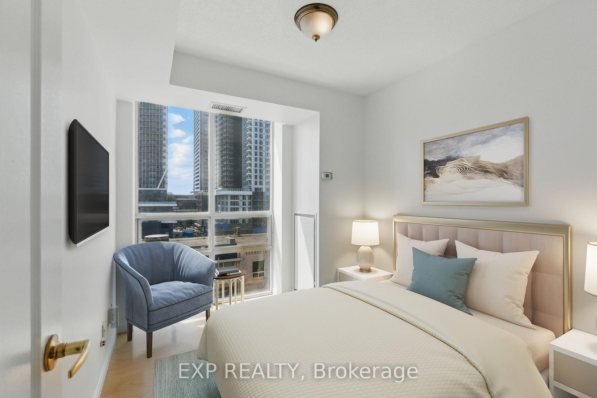2 Bedrooms Condo at 18 Stafford, Toronto For sale