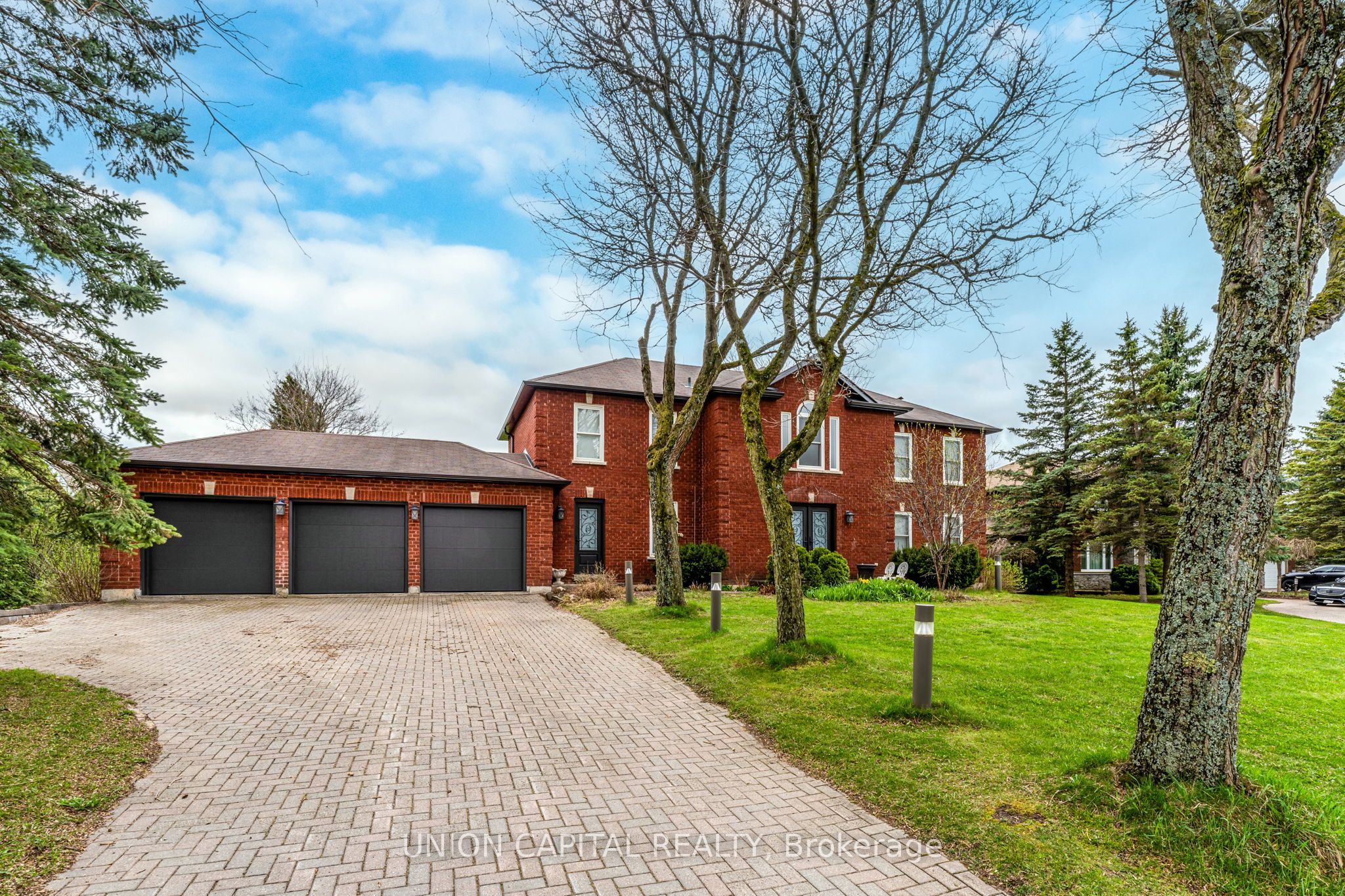 12 Reesor Place