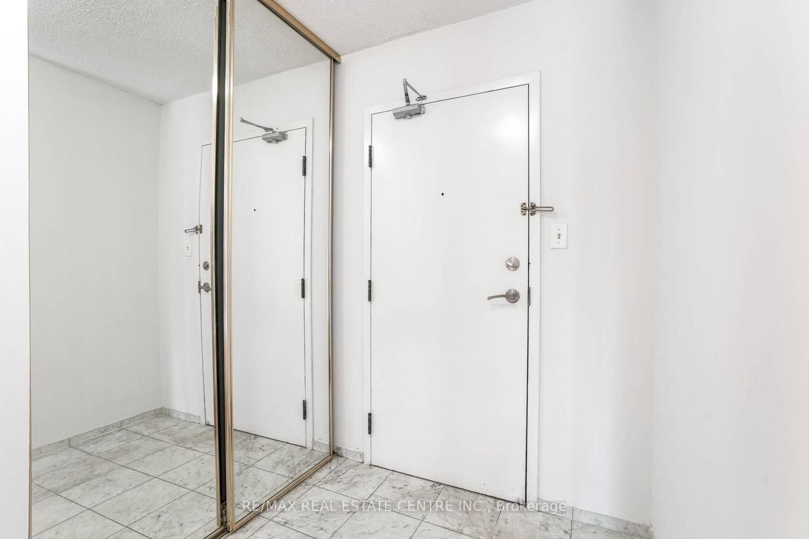 350 Webb Drive, #1407