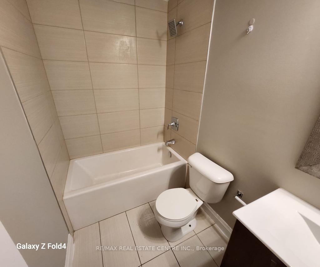 3 Bedrooms Condo at 22 East Haven,  Toronto For sale