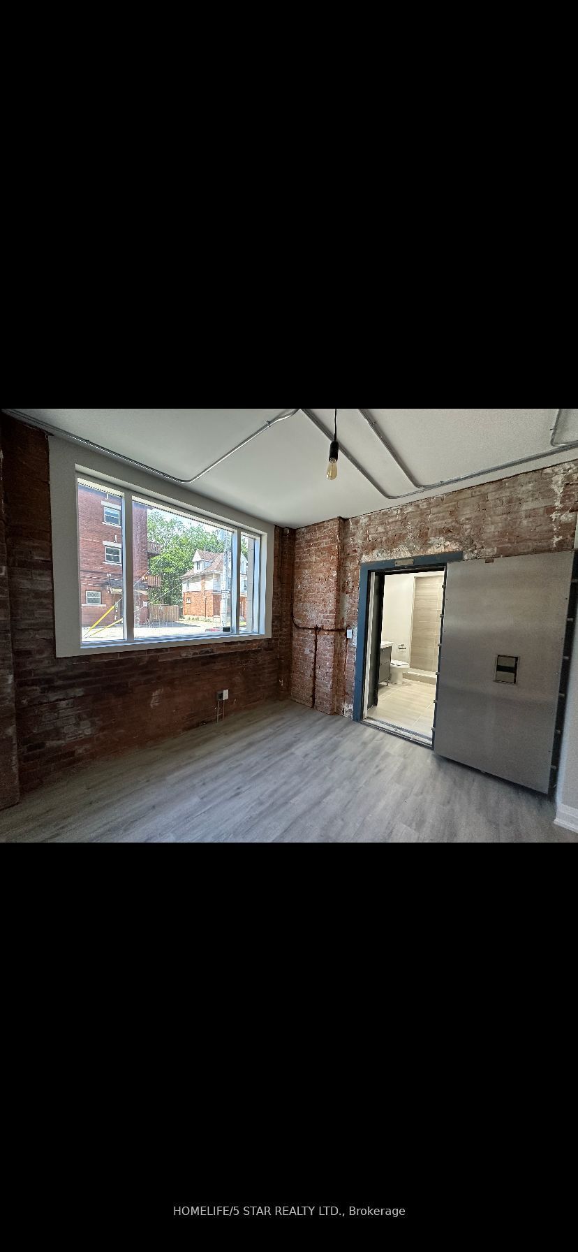 837 King Street E, #105
