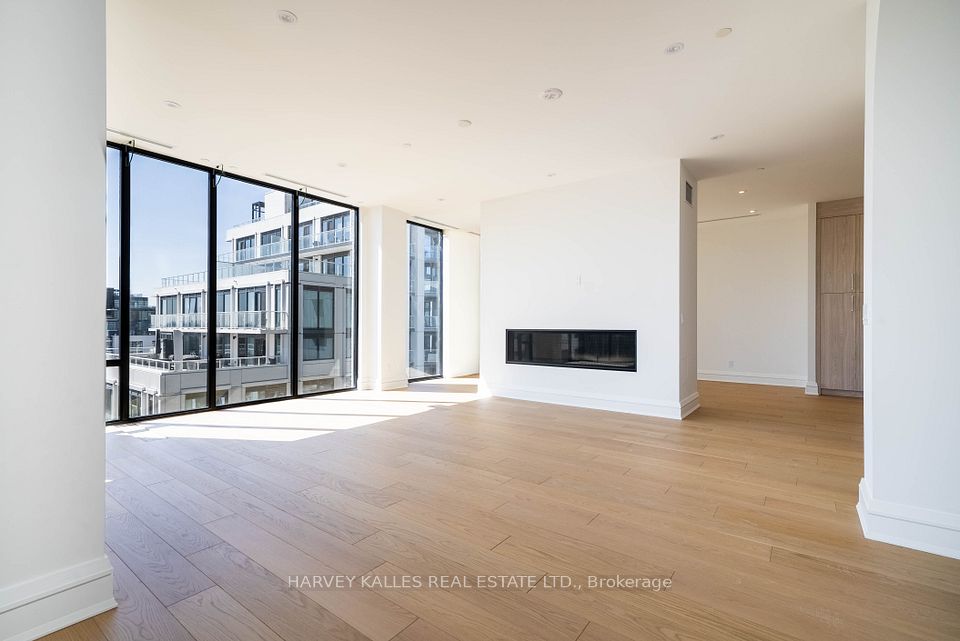 2010 Bathurst Street 6A