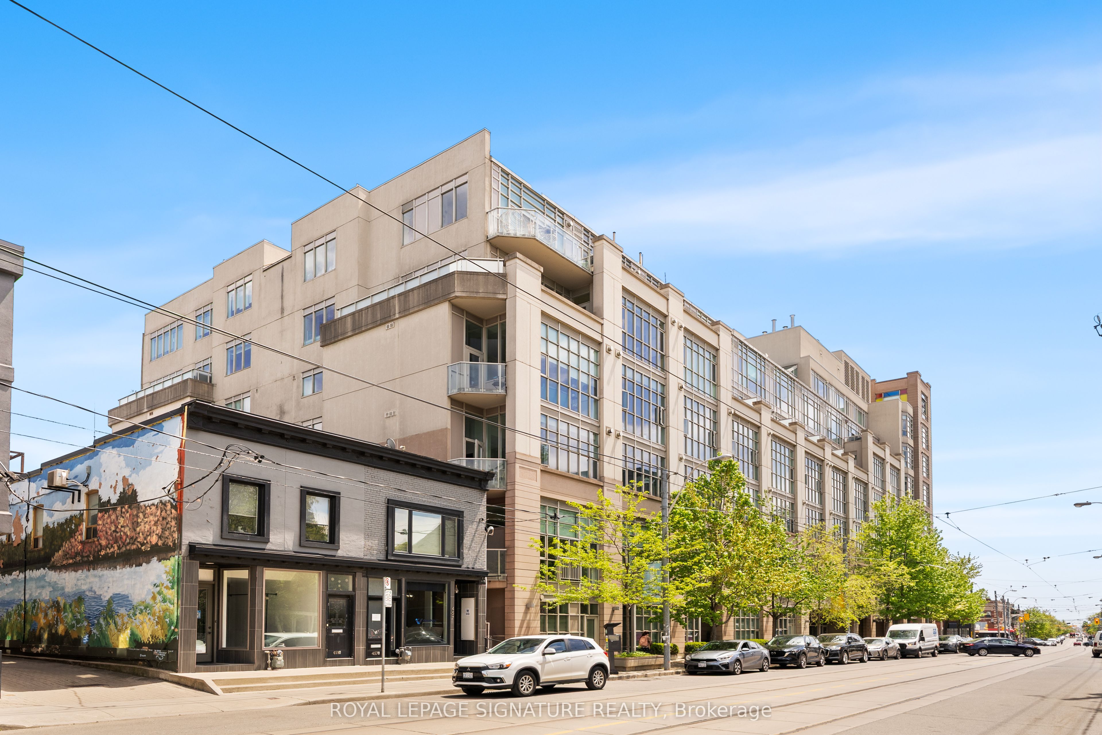 437 Roncesvalles Avenue, #423