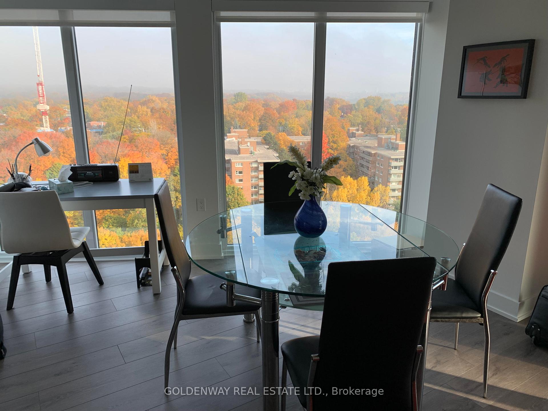 2 Bedrooms Condo at 575 Bloor St,  Toronto For sale