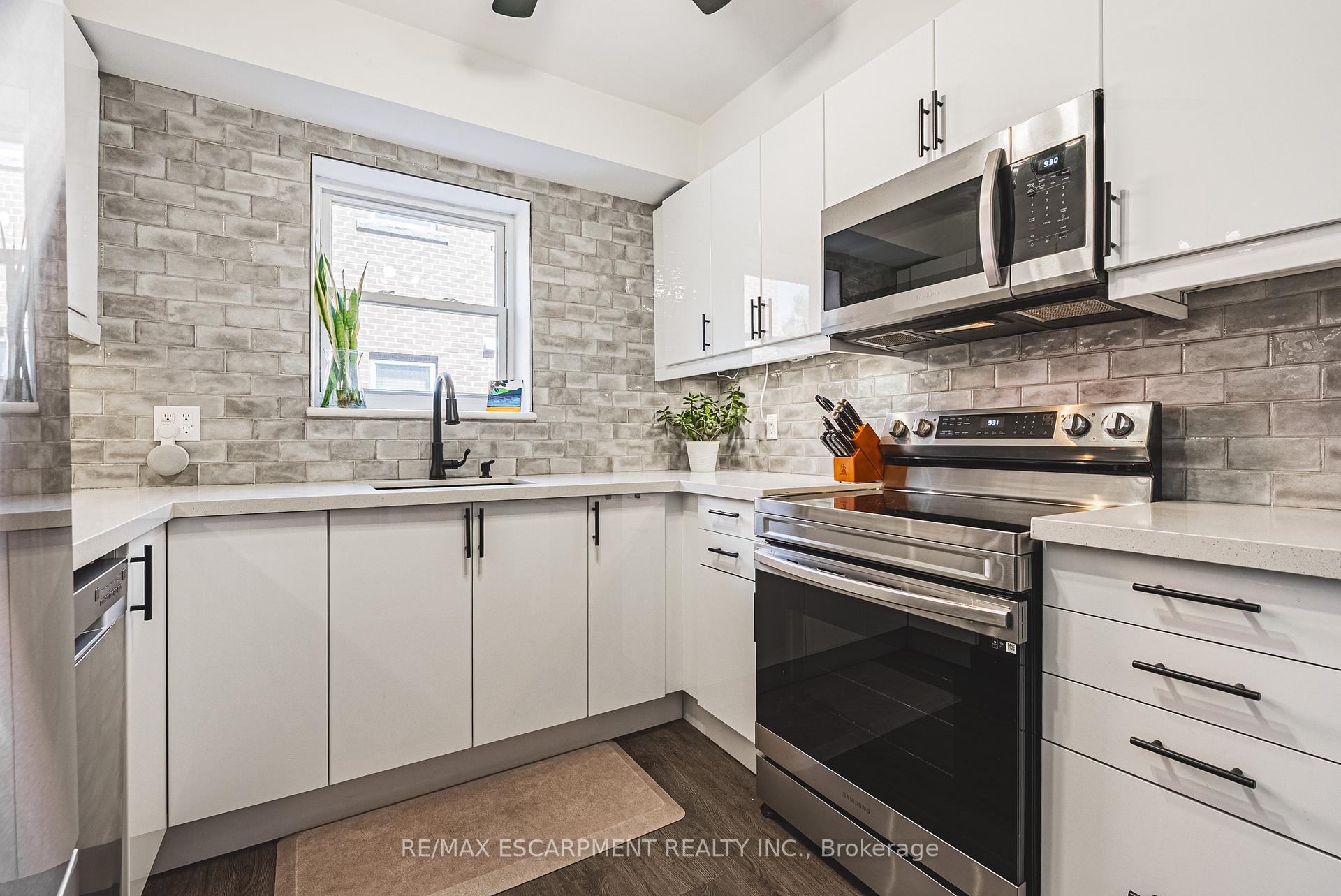 1 Bedroom Condo at 836 Concession, Hamilton For sale