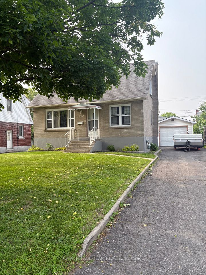 1123 Secord