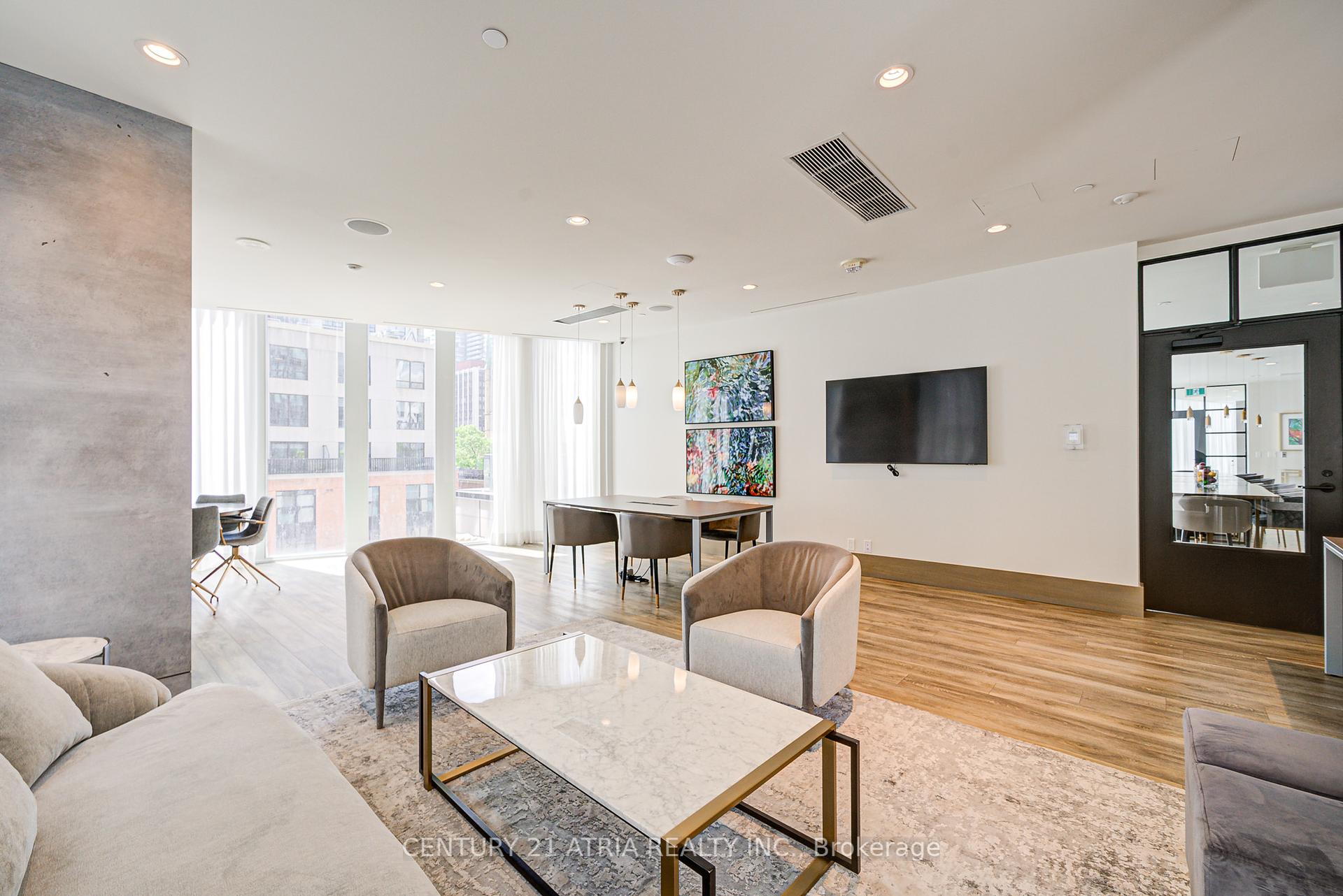2 Bedrooms Condo at 60 Shuter, Toronto For sale