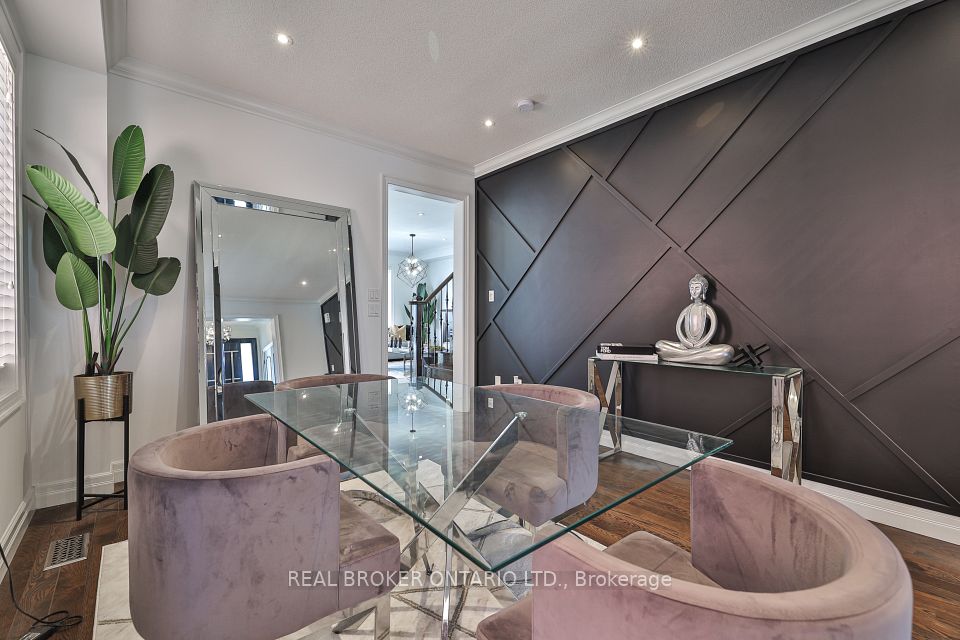 11 Nott Drive, Ajax, ON L1T 0M7