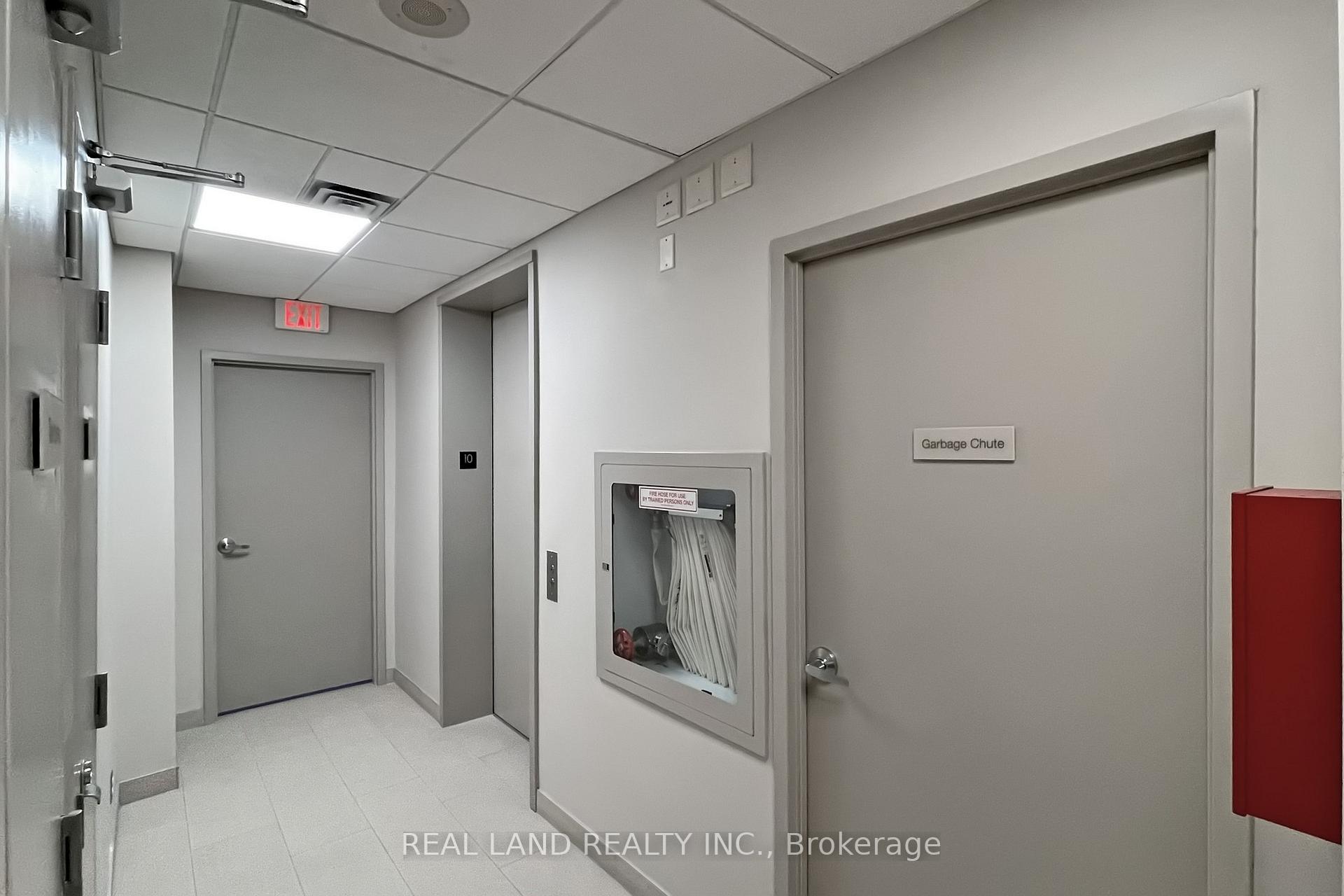 2 Bedrooms Condo at 206 Bloor, Toronto For sale
