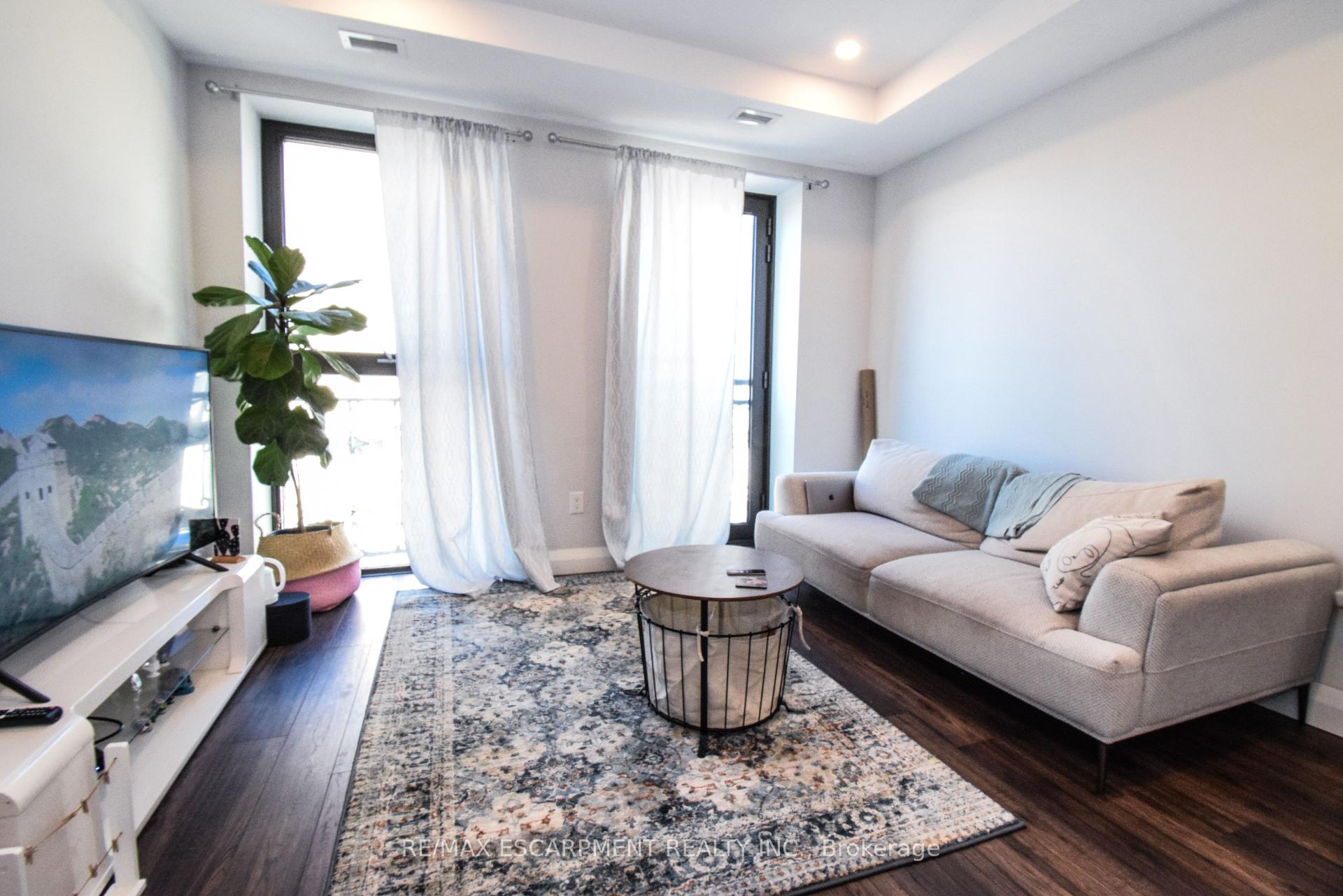 1 Bedroom Condo at 118 King,  Hamilton For sale