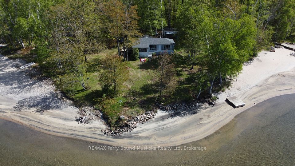 586 Rose Island