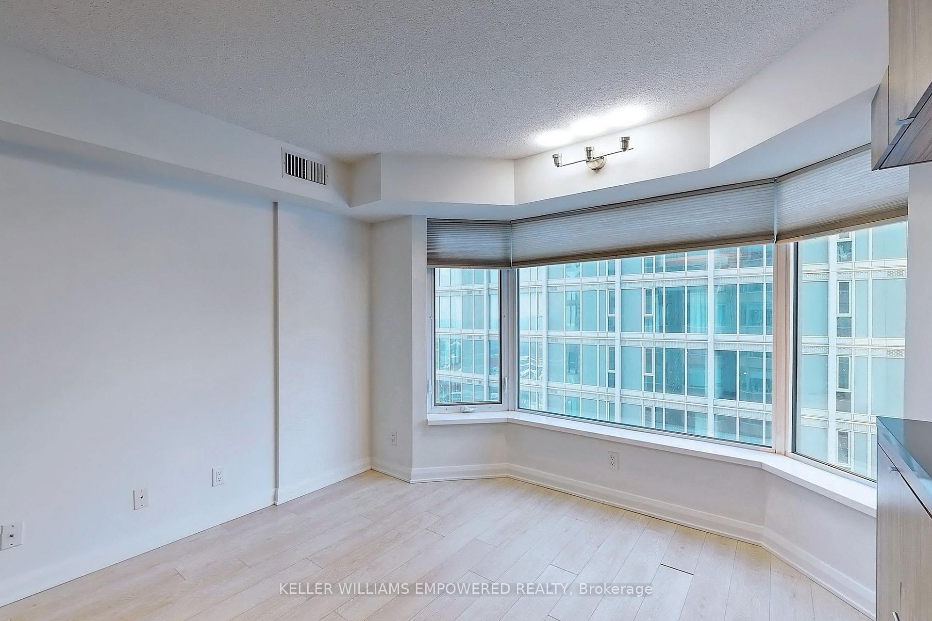 1 Bedroom Condo at 155 Yorkville,  Toronto For sale