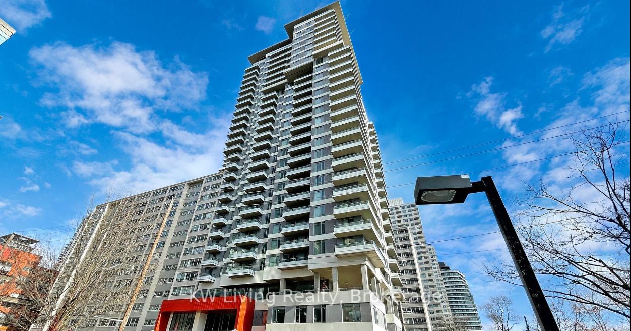3 Bedrooms Condo at 25 Holly, Toronto For sale
