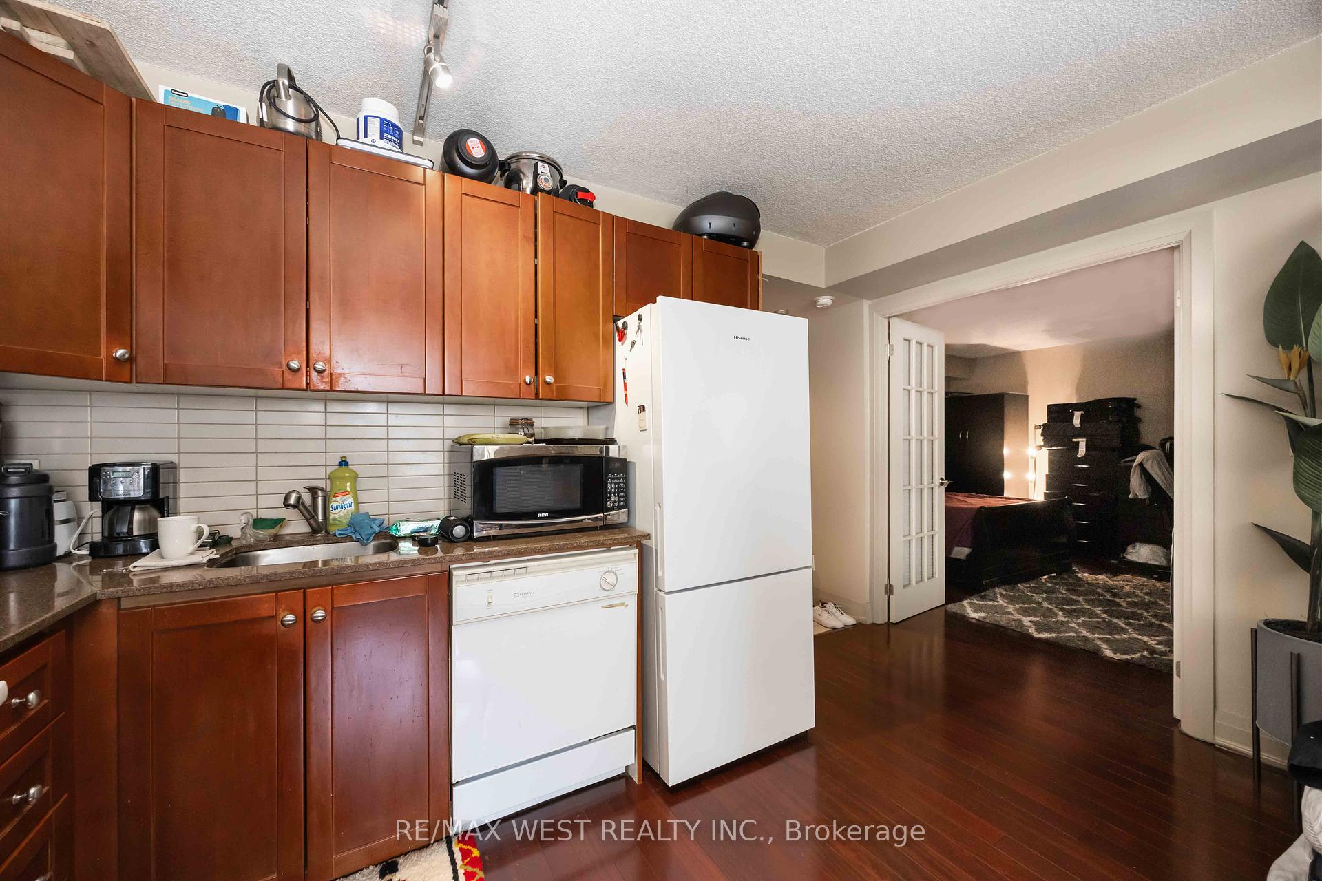 1 Bedroom Condo at 2737 Keele, Toronto For sale