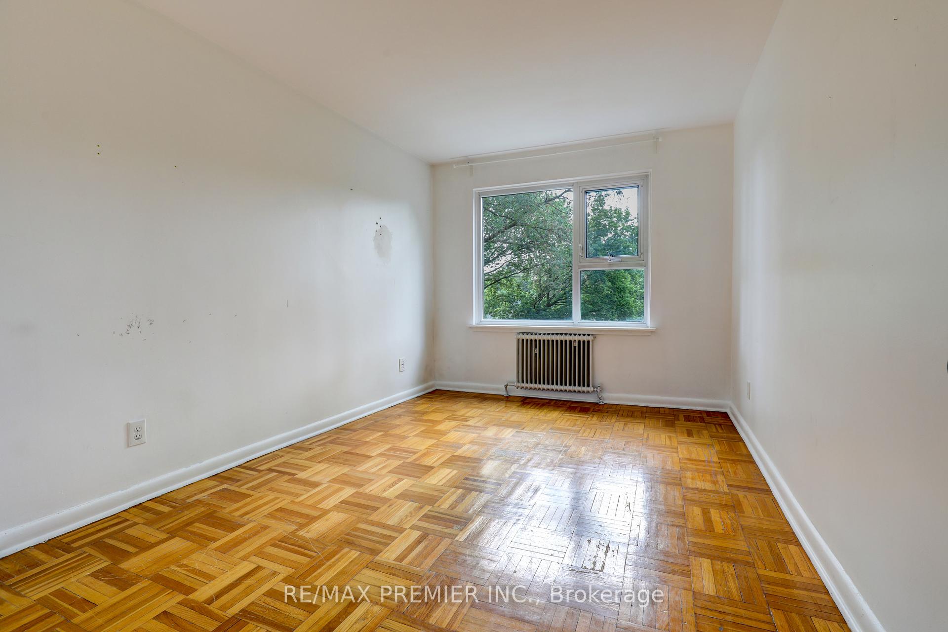 2 Bedrooms Co-op at 8 Corinth, Toronto For sale