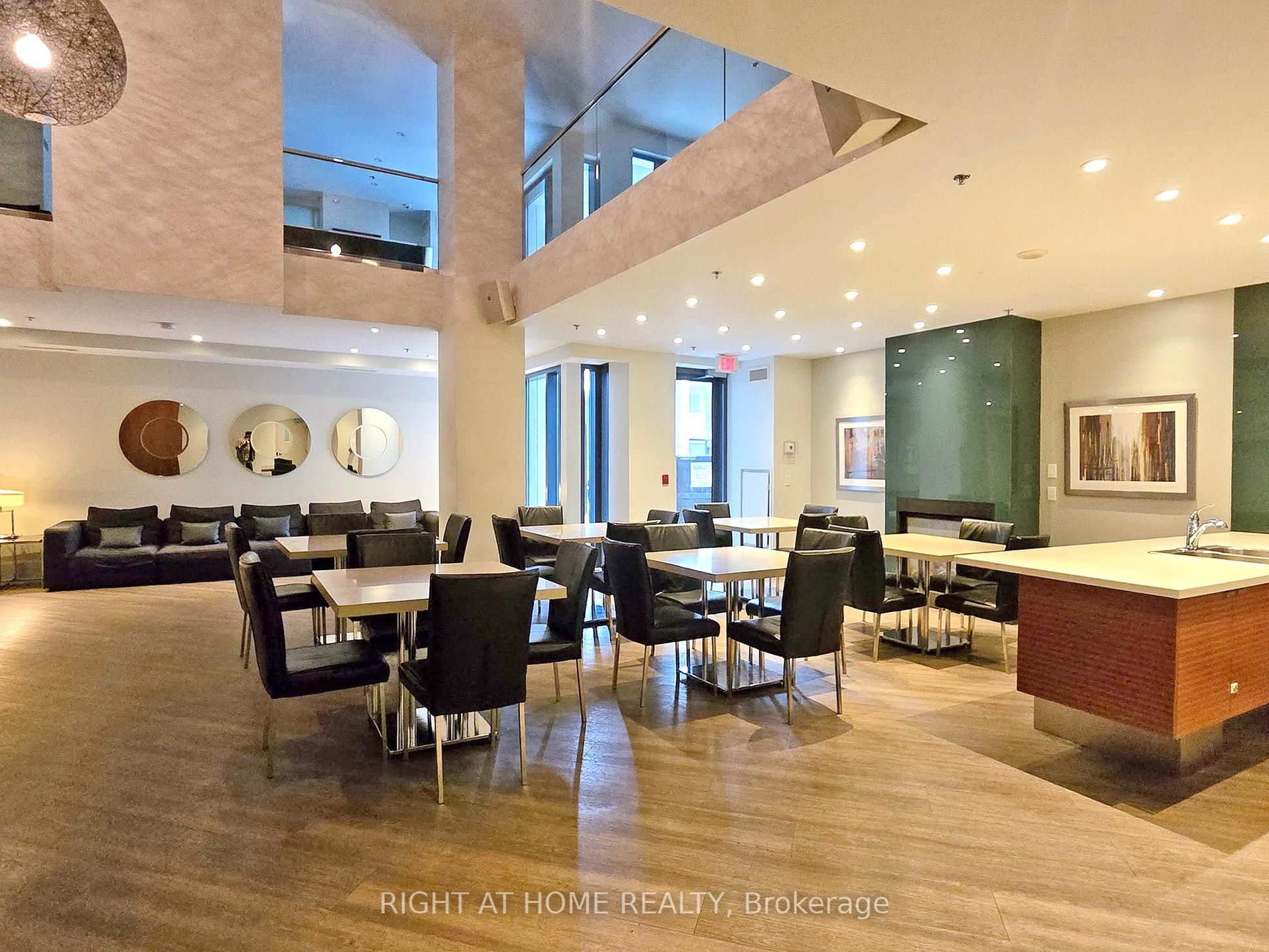 111 Elizabeth Street, #1702