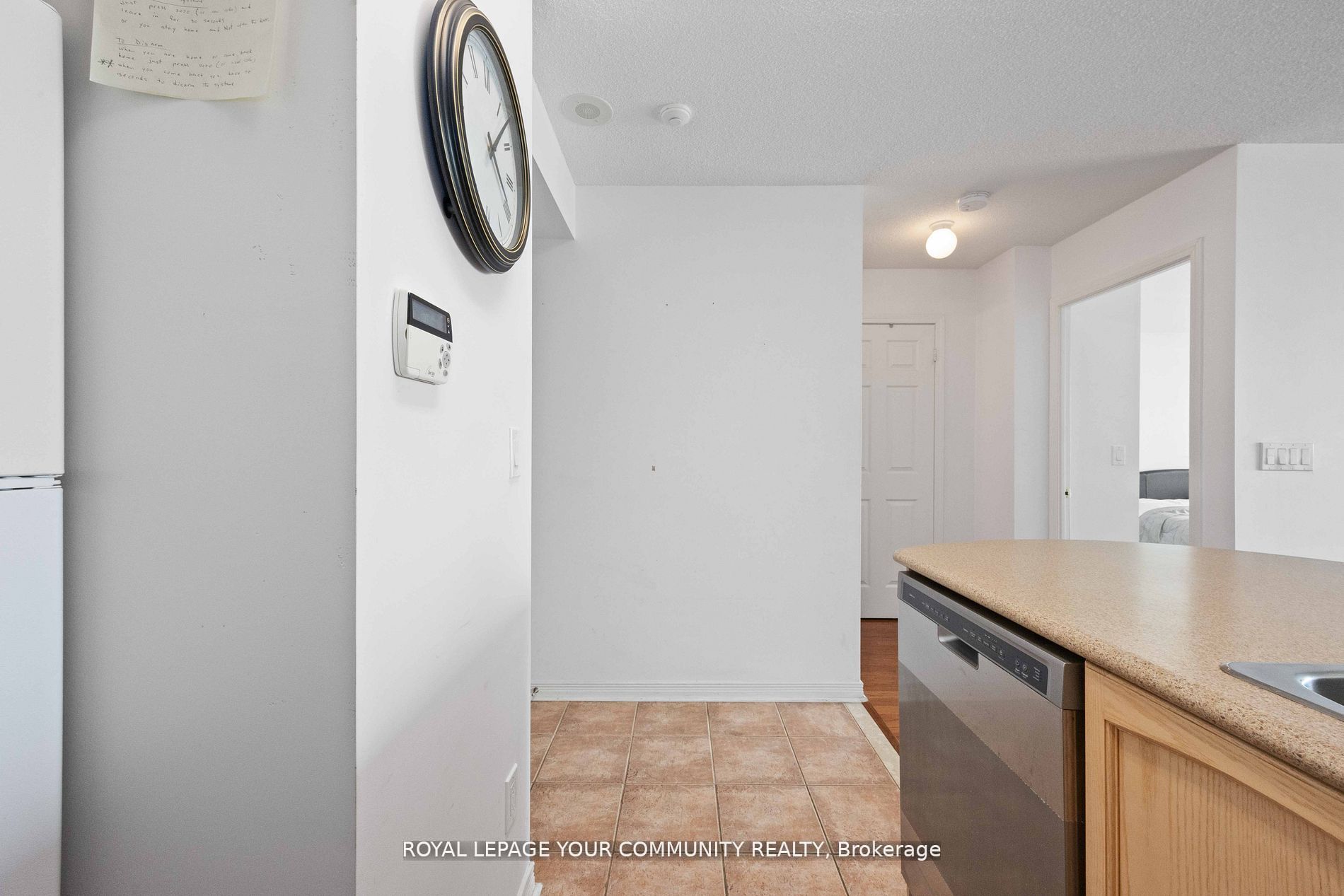 23 Oneida Crescent, #909